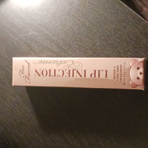 Too Faced Limited edition lip injection extreme bee sting edition. - Picture 2 of 6